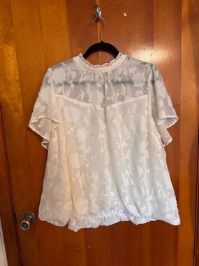 Torrid White Floral Ruffle Neck Blouse
